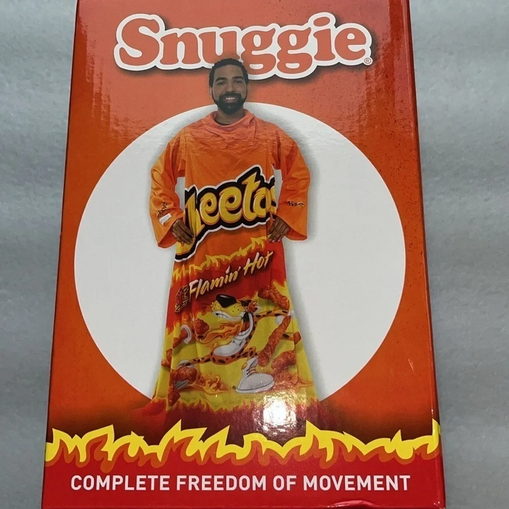 🆕 Snuggie Cheetos Flamin Hot Wearable Blanket Sleeves Fleece Orange/Yellow